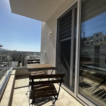 Qawra Holiday Apartment خليج سانت بول المظهر الخارجي الصورة